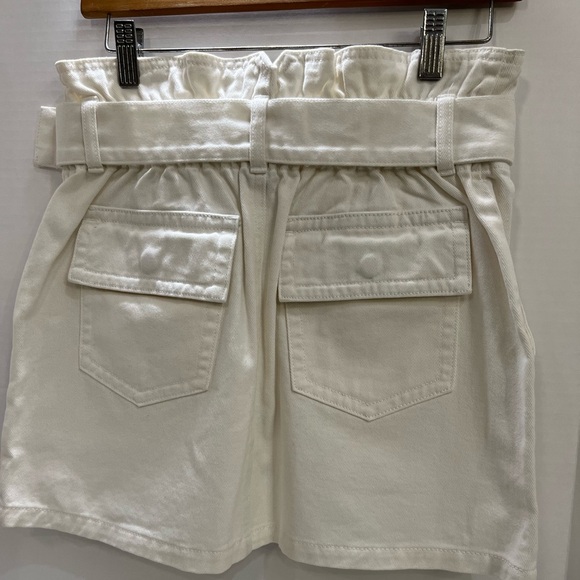 White Mini Skirt with Belt - Picture 4 of 10